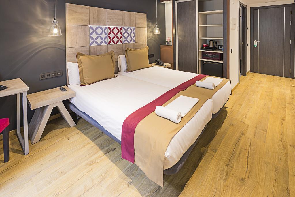 Hotel Boutique Hostemplo Sagrada Familia Barcelona Habitación foto