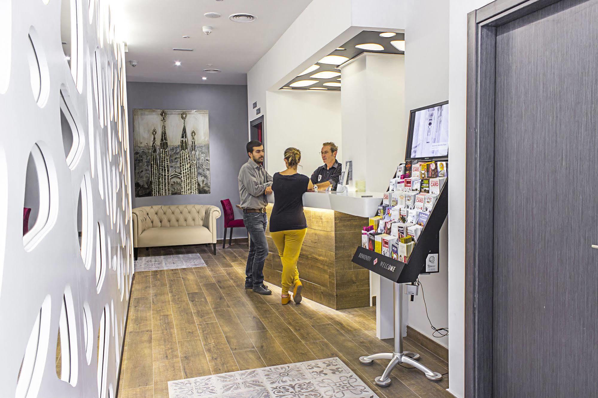 Hotel Boutique Hostemplo Sagrada Familia Barcelona Exterior foto